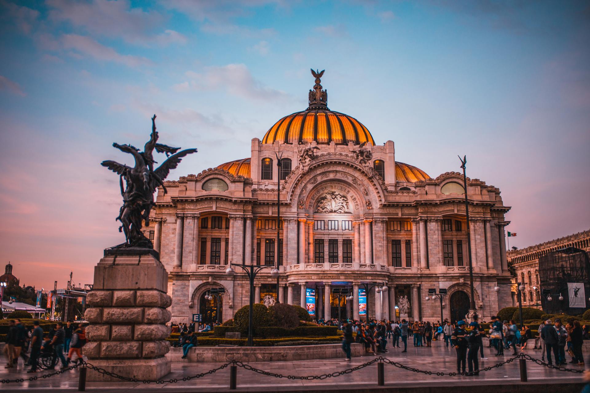 21 ideas de negocios con menos de $20,000 MXN de inversión en la Ciudad de México hero image